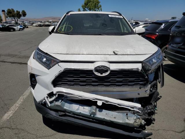 Photo 5 from auction – 2019 TOYOTA RAV4 XLE with VIN JTMW1RFV4KD026563