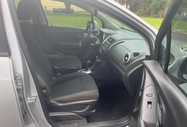 Photo 5 from auction – 2015 CHEVROLET TRAX LS with VIN KL7CJKSBXFB262008