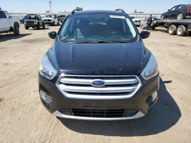 Photo 5 from auction – 2018 FORD ESCAPE SE with VIN 1FMCU0GD5JUB28301