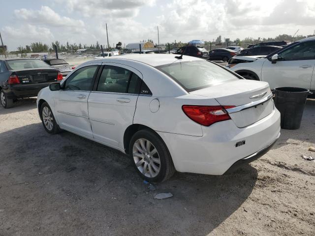 Photo 2 from auction – 2013 CHRYSLER 200 LX with VIN 1C3CCBABXDN588499