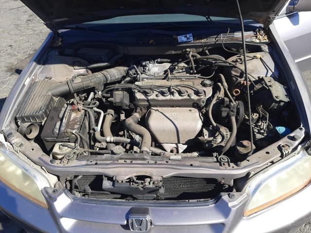 Photo 11 from auction – 2000 HONDA ACCORD with VIN 1HGCG6680YA094820