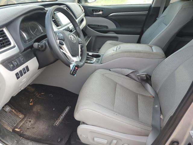 Photo 7 from auction – 2019 TOYOTA HIGHLANDER with VIN 5TDDZRFH7KS979685