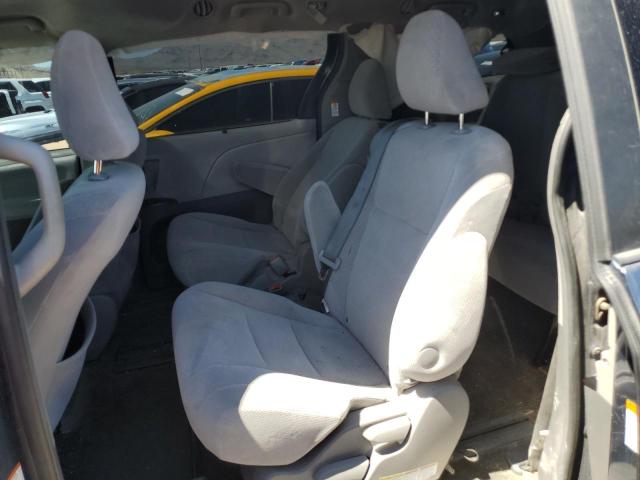 Photo 11 from auction – 2017 TOYOTA SIENNA LE with VIN 5TDKZ3DC8HS795747