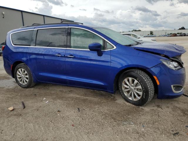 Photo 4 from auction – 2019 CHRYSLER PACIFICA T with VIN 2C4RC1FG7KR570756