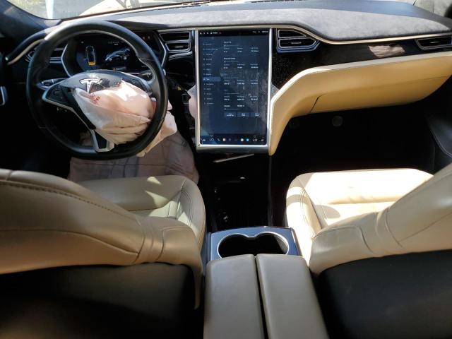 Снимка 8 от търг – 2015 TESLA MODEL S 90 с VIN 5YJSA1V16FF098944