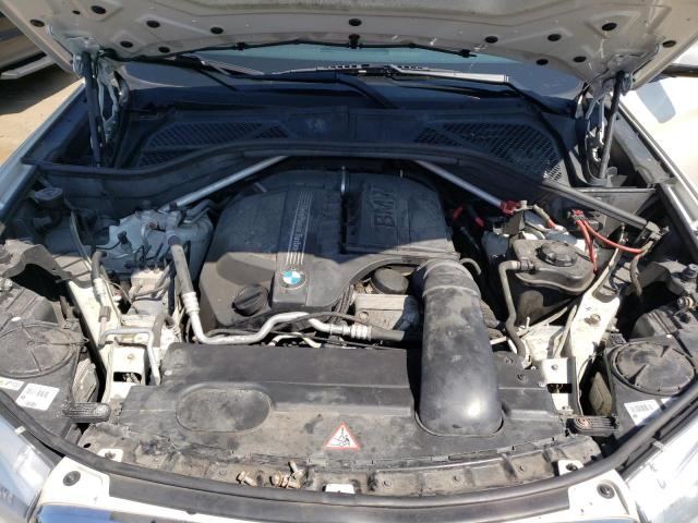 Photo 12 from auction – 2014 BMW X5 XDRIVE3 with VIN 5UXKR0C5XE0H22381