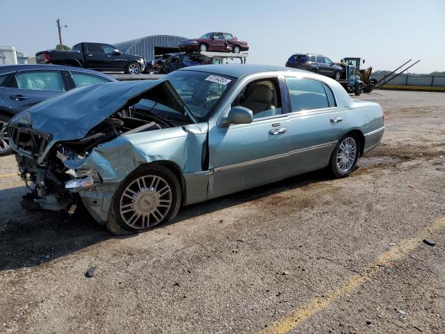 LINCOLN TOWN CAR E 2004 with VIN 1LNHM81W54Y631144 - Photo from auction