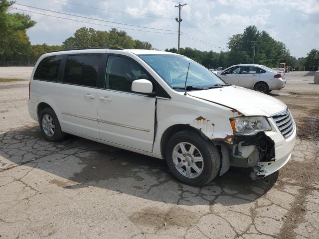 Photo 4 from auction – 2010 CHRYSLER TOWN & COU with VIN 2A4RR5D14AR245527