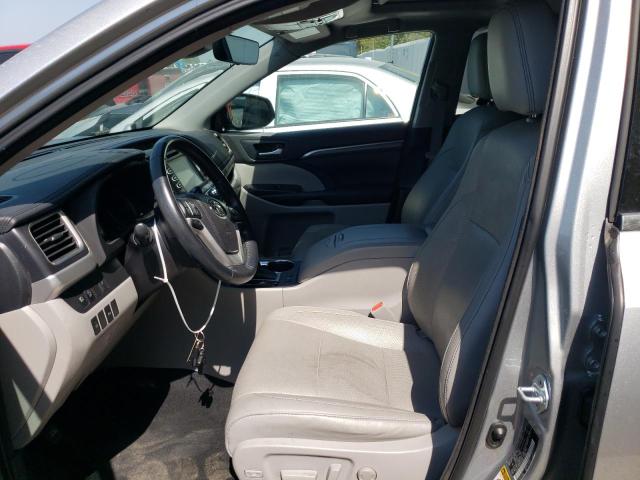 Photo 7 from auction – 2017 TOYOTA HIGHLANDER with VIN 5TDYZRFH1HS207001
