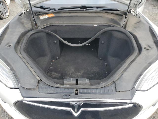 Photo 11 from auction – 2013 TESLA MODEL S with VIN 5YJSA1CNXDFP20674