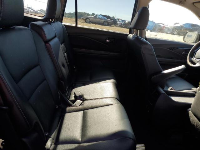 Photo 11 from auction – 2017 HONDA PILOT TOUR with VIN 5FNYF5H99HB008287