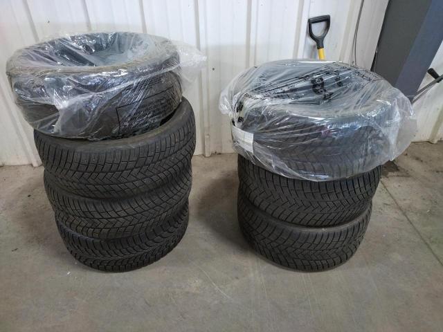 Photo 12 from auction – 2015 KIA K900 with VIN KNALW4D46F6021096