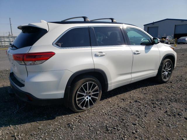 Photo 3 from auction – 2018 TOYOTA HIGHLANDER with VIN 5TDJZRFH8JS546166