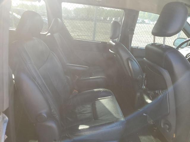 Photo 10 from auction – 2002 CHRYSLER TOWN & COU with VIN 2C4GP54332R587945
