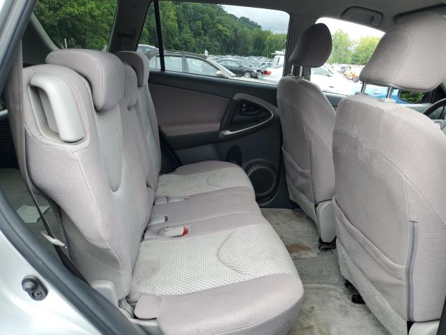 Photo 11 from auction – 2006 TOYOTA RAV4 with VIN JTMBD33V666008759