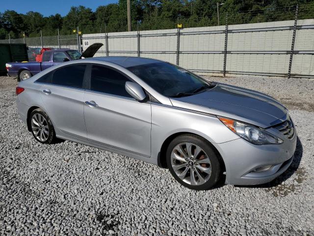 Photo 4 from auction – 2011 HYUNDAI SONATA SE with VIN 5NPEC4AC4BH180019