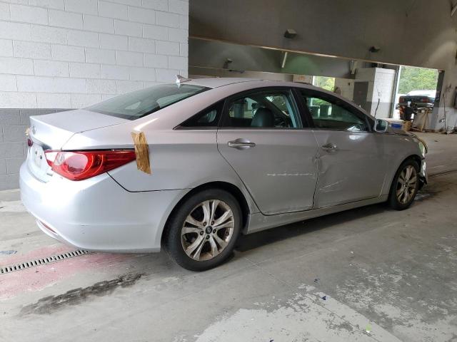 Photo 3 from auction – 2011 HYUNDAI SONATA SE with VIN 5NPEC4AC7BH094509