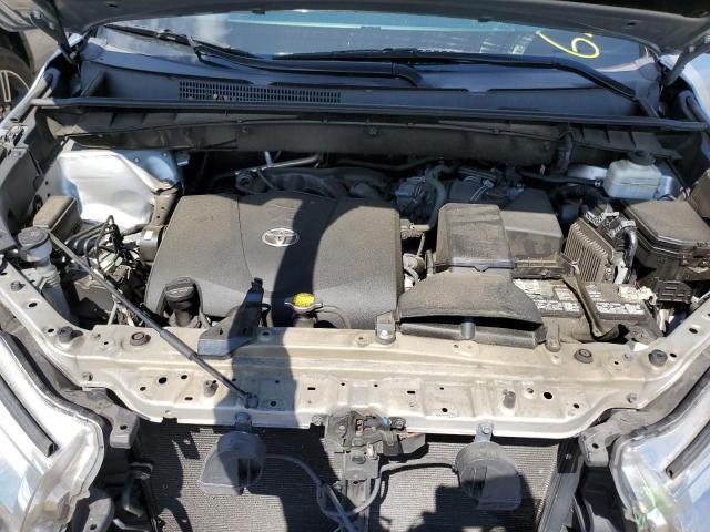 Photo 12 from auction – 2017 TOYOTA HIGHLANDER with VIN 5TDBZRFH1HS439832