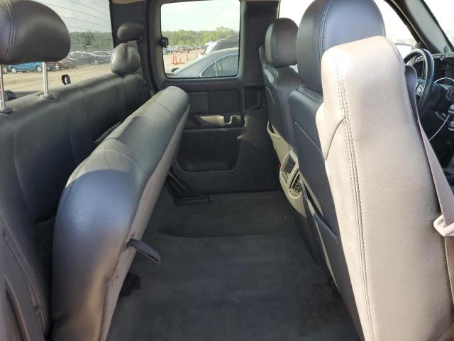 Photo 10 from auction – 2004 CHEVROLET SILVERADO with VIN 1GCEK19T04E122014