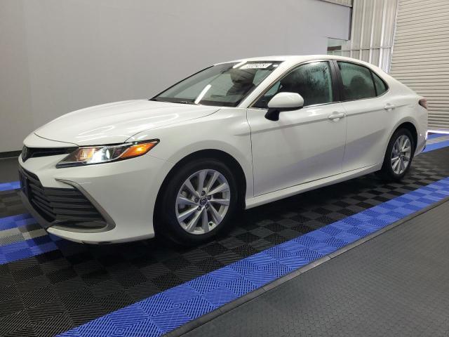 TOYOTA CAMRY LE 2022 with VIN 4T1C11AK9NU651543 - Photo from auction