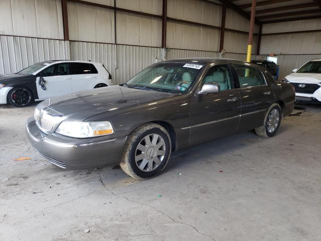Photo 1 from auction – 2004 LINCOLN TOWN CAR U with VIN 1LNHM83W24Y688933