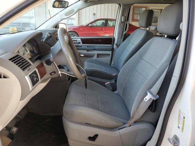 Photo 7 from auction – 2010 CHRYSLER TOWN & COU with VIN 2A4RR5D19AR421102