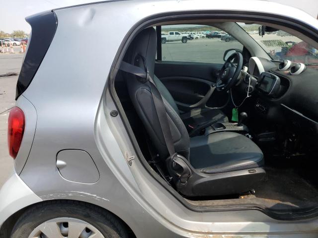 Photo 10 from auction – 2016 SMART FORTWO with VIN WMEFJ5DA8GK139090