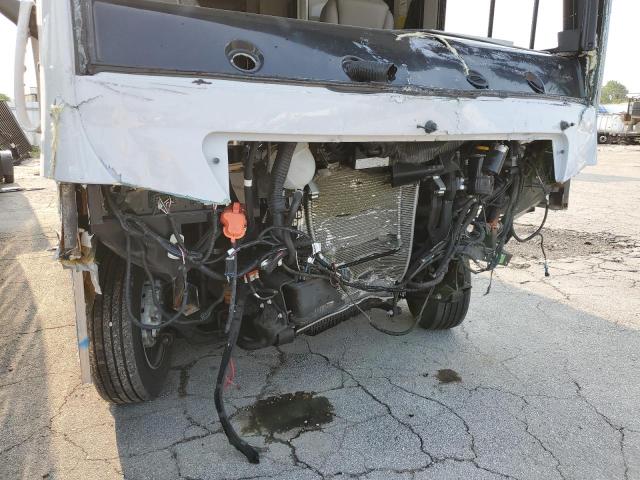 Photo 9 from auction – 2023 FLEETWOOD FLAIR 33B6 with VIN 1F66F5DN7N0A14452