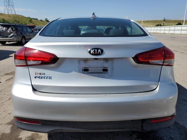 Photo 6 from auction – 2018 KIA FORTE LX with VIN 3KPFL4A78JE248817