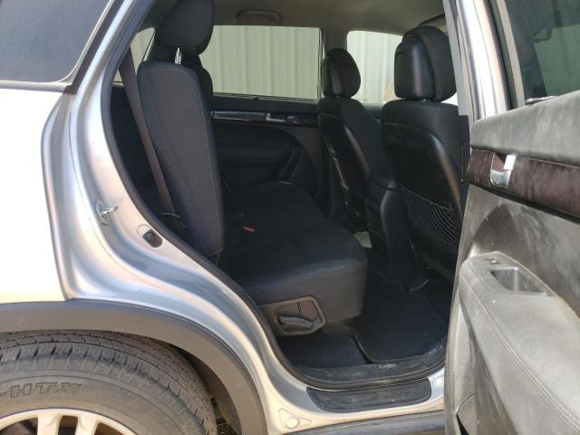 Photo 11 from auction – 2015 KIA SORENTO LX with VIN 5XYKT3A69FG567038