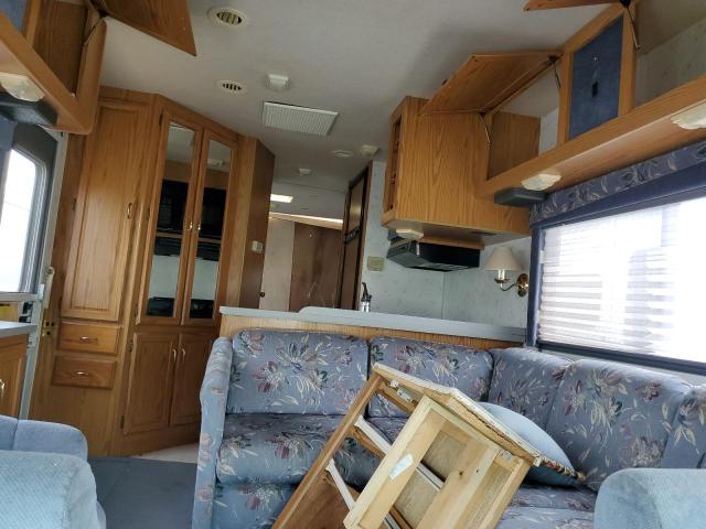 Photo 6 from auction – 1997 FORD MOTORHOME with VIN 1FDLE40S1VHB46497