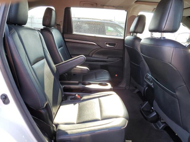 Фото 11 с аукциона – 2016 TOYOTA HIGHLANDER с VIN 5TDDKRFH9GS241916