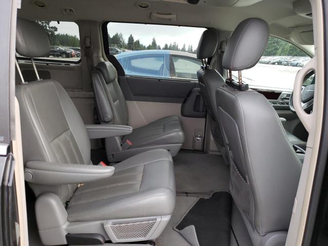 Photo 11 from auction – 2010 CHRYSLER TOWN & COU with VIN 2A4RR5D13AR253893