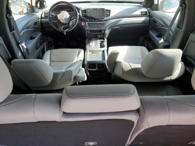 Photo 8 from auction – 2022 HONDA PASSPORT E with VIN 5FNYF8H50NB018717