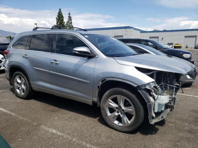 Photo 4 from auction – 2017 TOYOTA HIGHLANDER with VIN 5TDDZRFHXHS383527