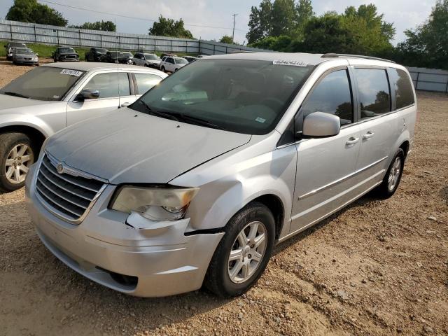CHRYSLER TOWN & COU 2010 with VIN 2A4RR5D14AR285056 - Photo from auction