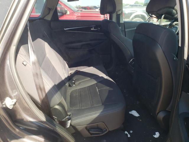 Photo 11 from auction – 2016 KIA SORENTO LX with VIN 5XYPG4A34GG115926