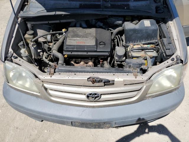 Photo 12 from auction – 2002 TOYOTA SIENNA CE with VIN 4T3ZF19C52U463517