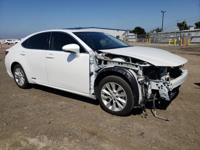 Photo 4 from auction – 2014 LEXUS ES 300H with VIN JTHBW1GG3E2072515