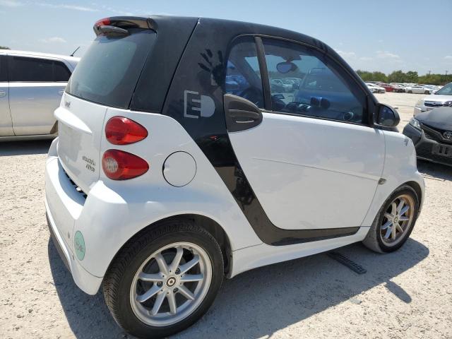 Photo 3 from auction – 2015 SMART FORTWO with VIN WMEEJ9AA5FK835153