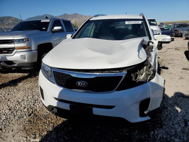 Photo 5 from auction – 2015 KIA SORENTO LX with VIN 5XYKTDA77FG651017
