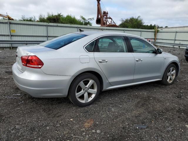 Photo 3 from auction – 2015 VOLKSWAGEN PASSAT S with VIN 1VWAT7A34FC094689
