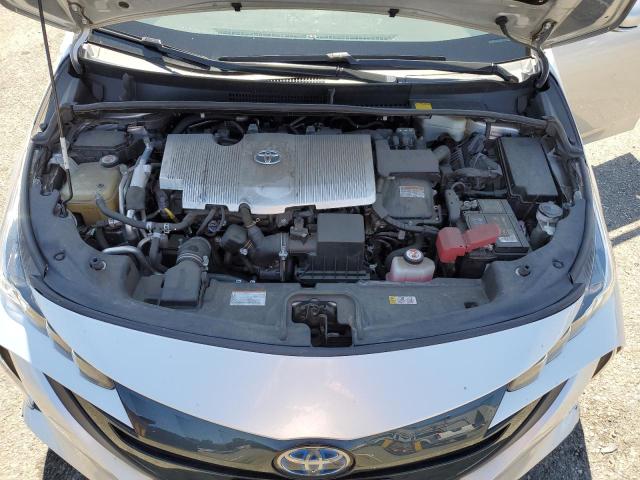Photo 11 from auction – 2017 TOYOTA PRIUS PRIM with VIN JTDKARFP8H3050606