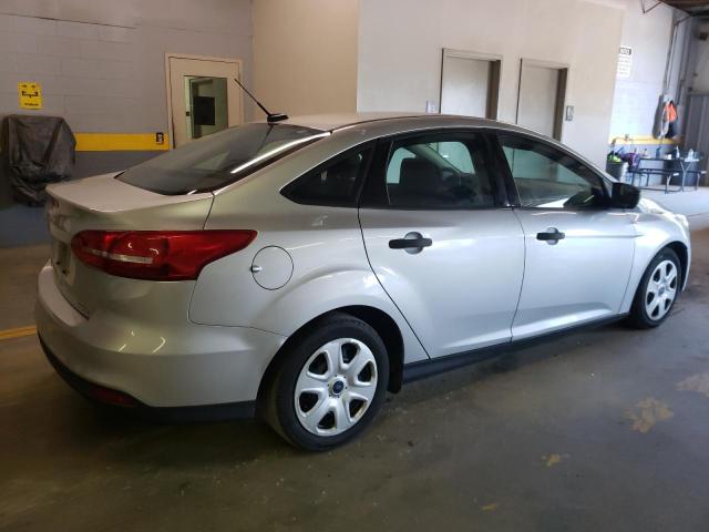 Photo 3 from auction – 2016 FORD FOCUS S with VIN 1FADP3E26GL401527