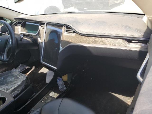 Photo 9 from auction – 2013 TESLA MODEL S with VIN 5YJSA1CN9DFP07382
