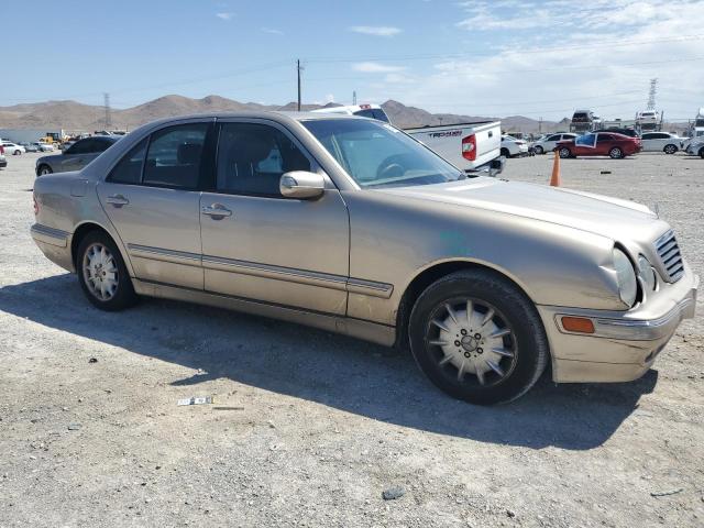 Снимка 4 от търг – 2000 MERCEDES-BENZ E 320 с VIN WDBJF65JXYB060535