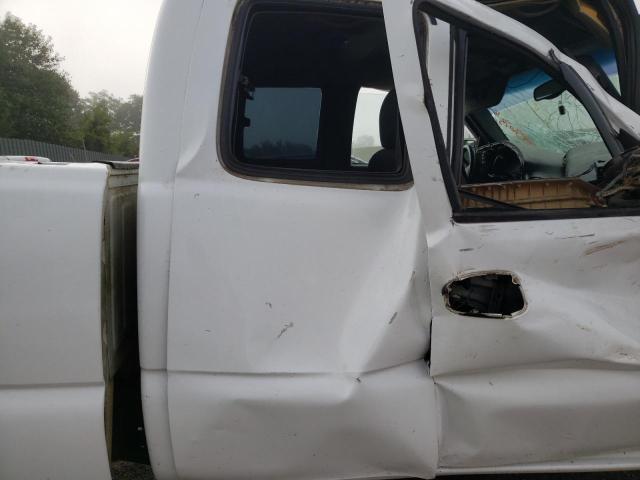 Photo 10 from auction – 2000 CHEVROLET SILVERADO with VIN 1GCEK19T3YE127035