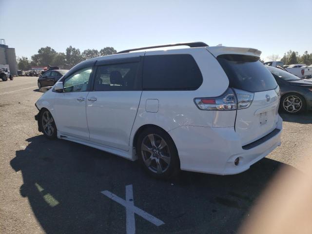 Photo 2 from auction – 2018 TOYOTA SIENNA SE with VIN 5TDXZ3DC2JS921239