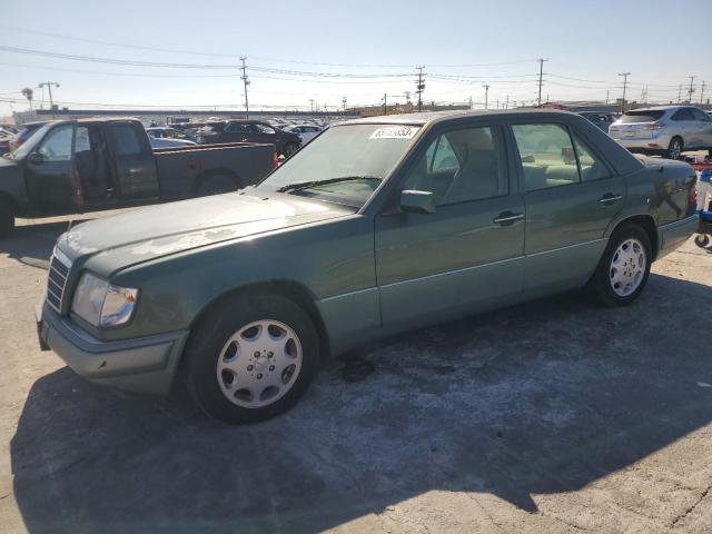 MERCEDES-BENZ E 320 1994 with VIN WDBEA32E5RC061254 - Photo from auction