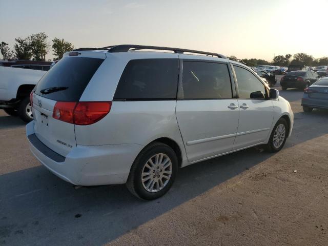 Photo 3 from auction – 2010 TOYOTA SIENNA XLE with VIN 5TDYK4CC5AS294908